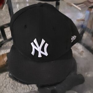 New Era Black Yankees Cap with White Emblem  7 3/8  (720)